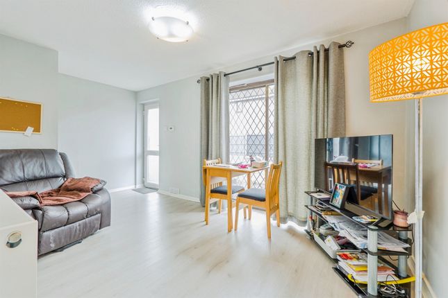10, Downlands Way, Cardiff photo 2