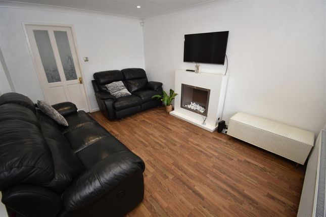 15, Bradewell Road, Birmingham photo 3