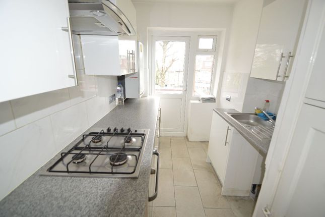 227 Beverley Drive, edgware photo 5