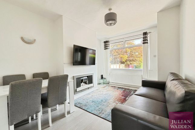 9, Beeston Grove, Stockport photo 3