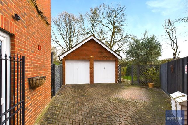 Detached house for sale in Barley Gardens, Winnersh, Wokingham