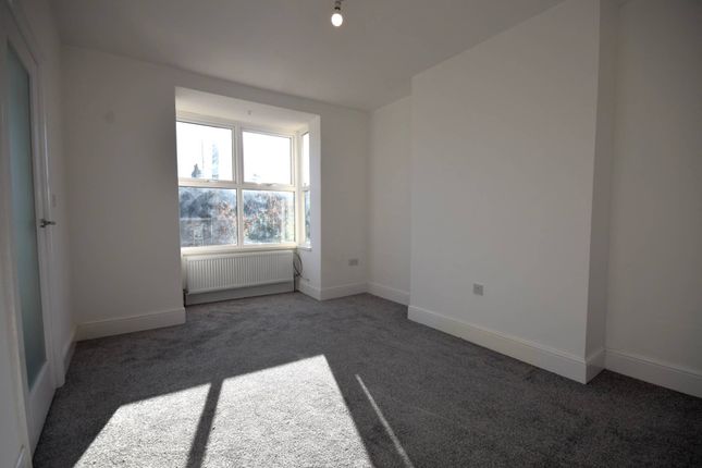 9 Fort Terrace, Bideford, Bideford photo 3
