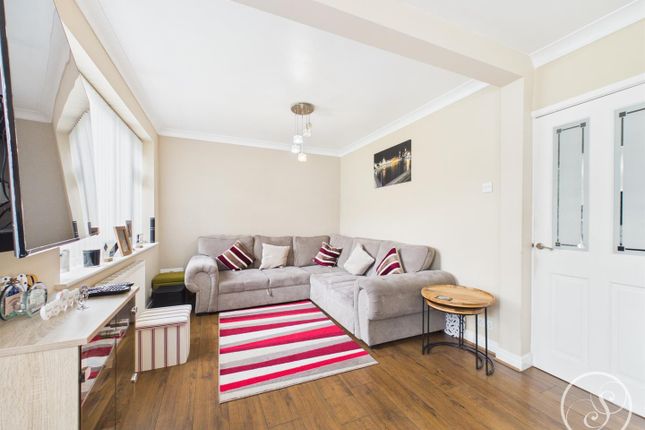 117, Argie Avenue, Leeds photo 3