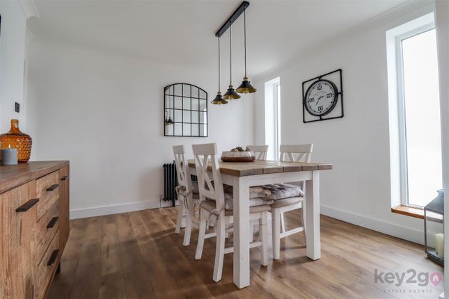 21, Cranford Drive, Sheffield photo 4