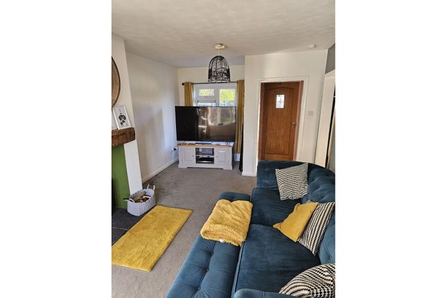 Semi-detached house for sale in Abberley View, Droitwich