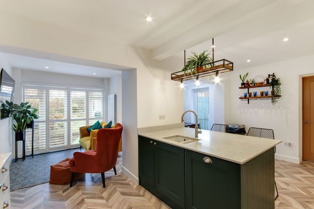 49, Harold Road, Kent photo 3