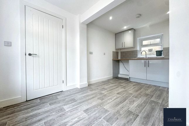 27 Amelia Terrace, Tonypandy photo 5