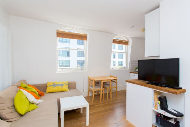 Flat for sale in Mornington Crescent, London