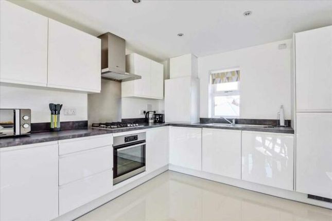 Detached house to rent in Heddle Road, Andover