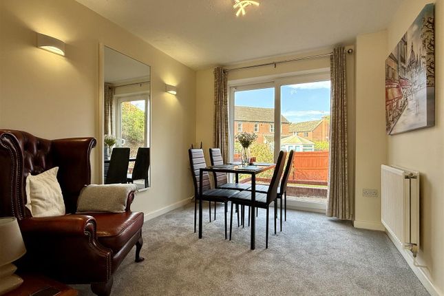 7, Frome Park, Hereford photo 4