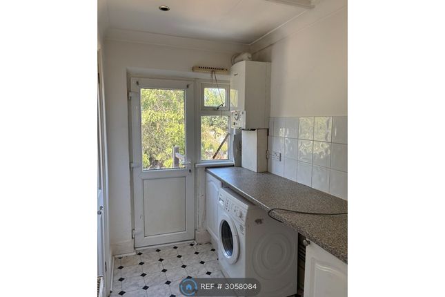 St Pauls Road, Thornton Heath, Surrey photo 5
