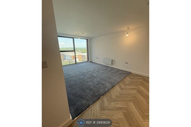 Flat  Willow Court, Ford Lane Salford, Manchester photo 2