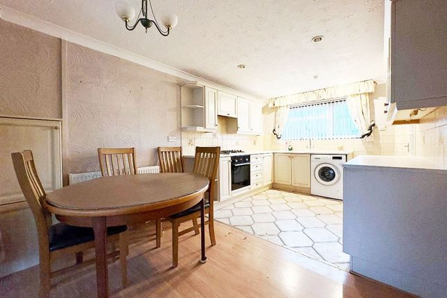 6, St. Lawrence Road, Evesham photo 3