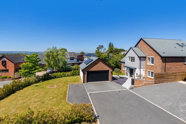 A01 - 1 Horndon Field, Woodbury - 250522