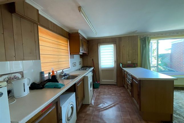 South Farm Road, Worthing photo 4