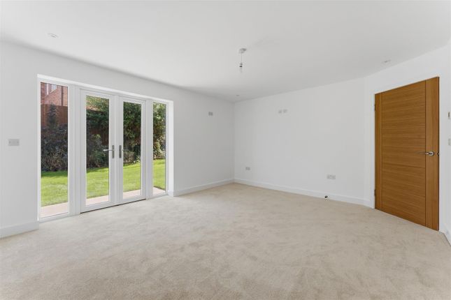 2, Foster Way, Kettering photo 3