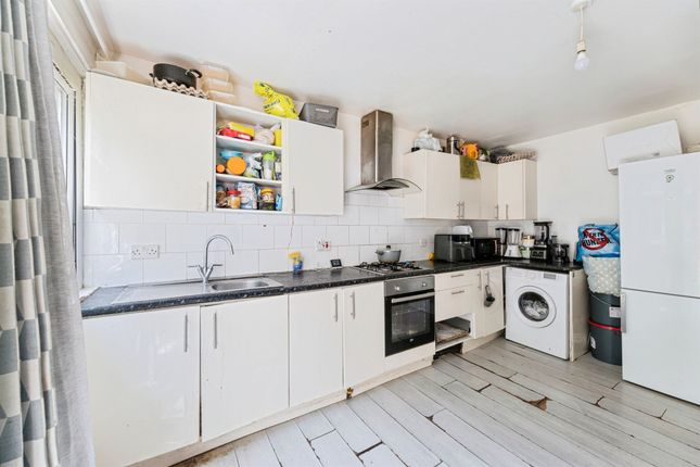 120, Penryn Avenue, Milton Keynes photo 4