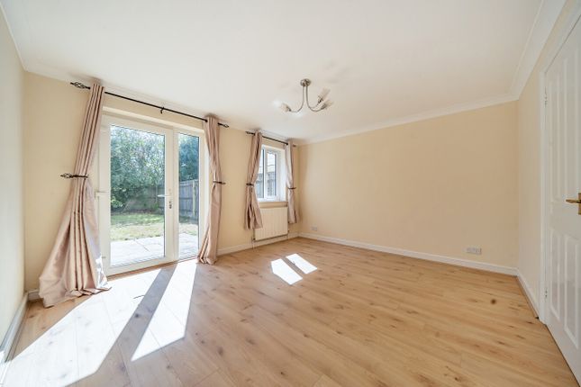 16, Cogges Hill Road, Oxfordshire photo 3