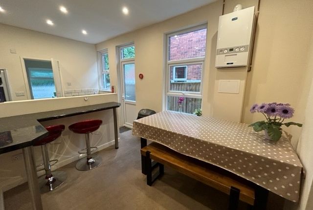 132, Monks Road, Exeter photo 4