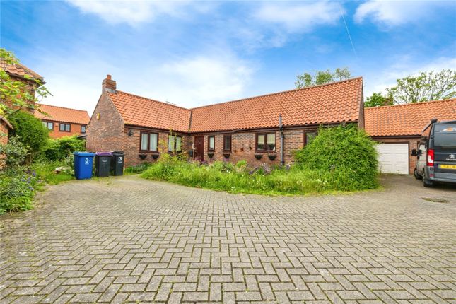 Thumbnail Bungalow for sale in The Old Stack Yard, Fenton, Lincoln, Lincolnshire