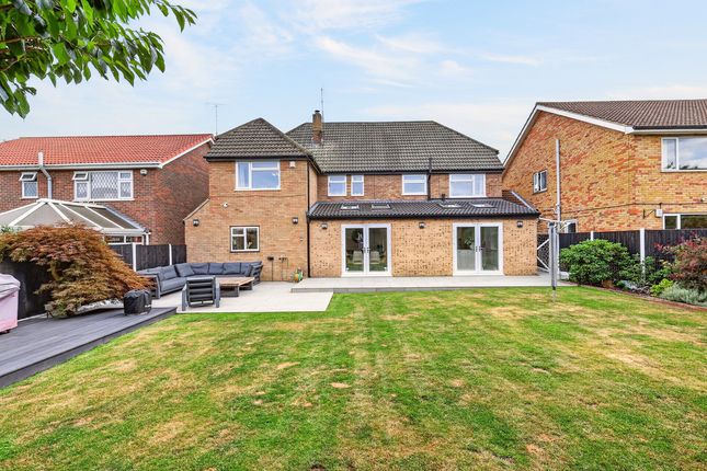 8, Martingale, Thundersley photo 4