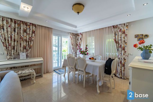 Villa for sale in Alanya Avsallar, Antalya, Turkey