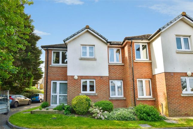 1-bed flat on 8, Appletree Court, Rainham, £210,000