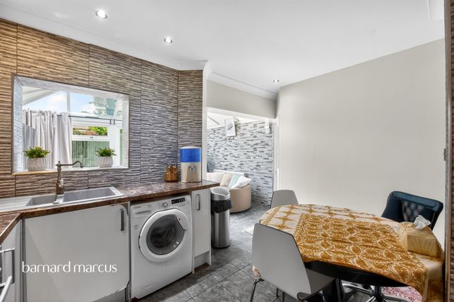 50a, Clifford Avenue, London photo 3