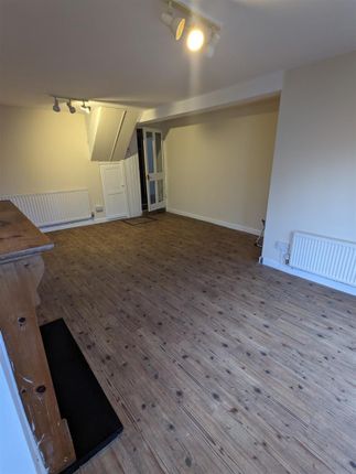 Corner Cottage, 1 Woodbine Place, Seaton photo 4