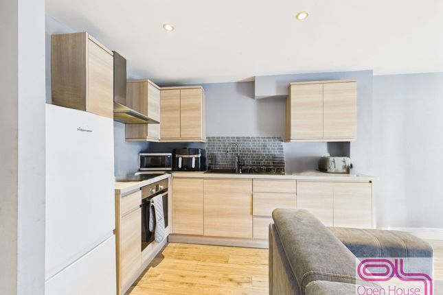 1 Morley Street, Burnley photo 3