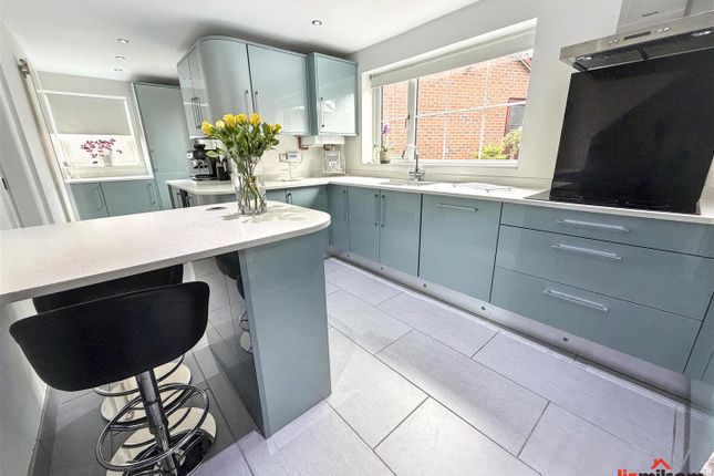 20, Cambrian Way, Swadlincote photo 3
