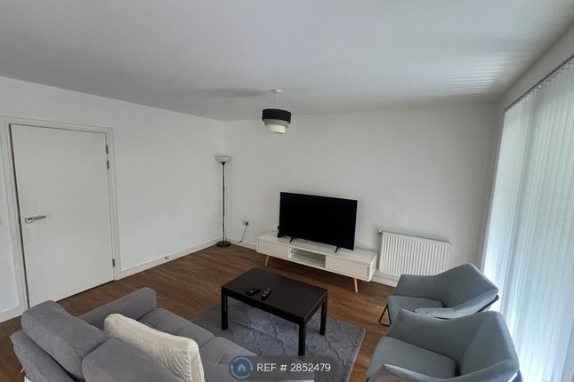 Kingfisher Heights, London photo 2