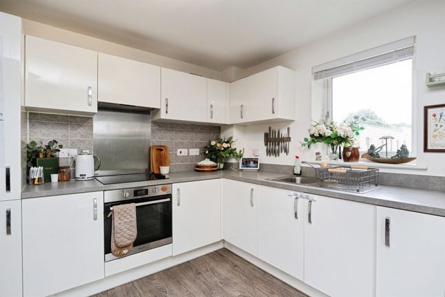 Apartment 8, Radford House, Salomons Grove, Tunbridge Wells photo 3
