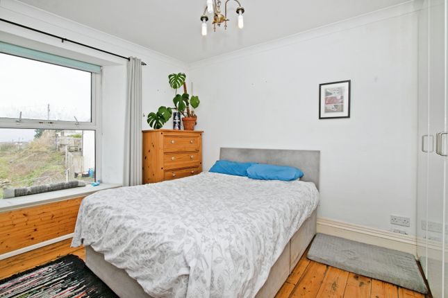 33, Basset Street, Cornwall photo 2