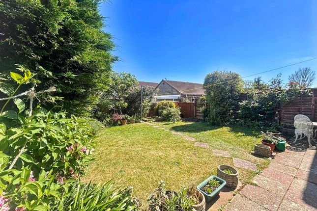 6, Peyton Close, Eastbourne photo 4