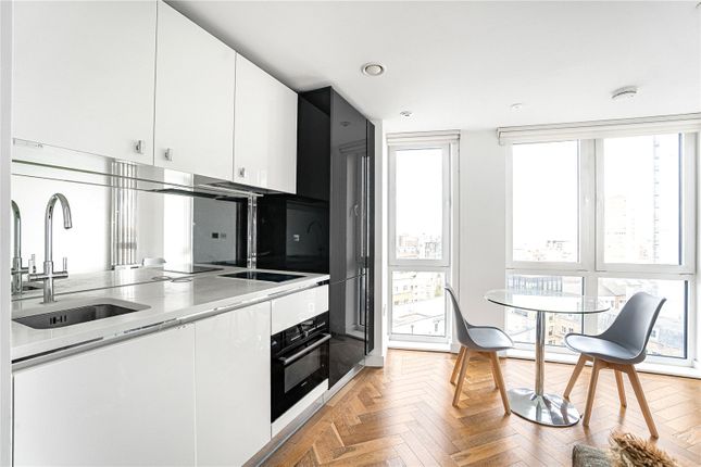 Studio flat on Flat 86,, Eagle Point, London, £350,000