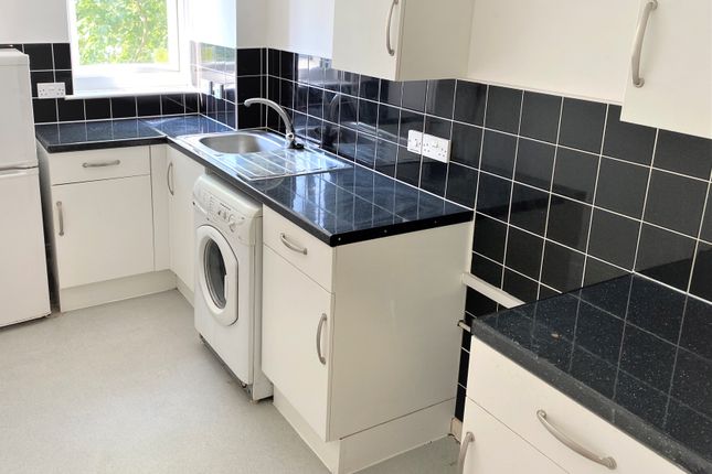 Flat to rent in The Concourse, London