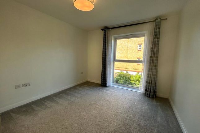 Flat to rent in Sterling Square, Broad Lane, Bracknell, Berkshire