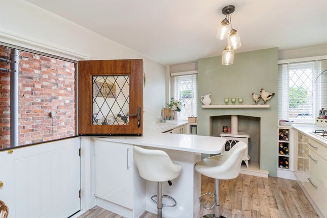 Cottage for sale in Chapel Hill, Soulbury, Leighton Buzzard
