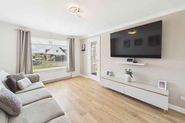 2 Gillbank Avenue, Carluke photo 2