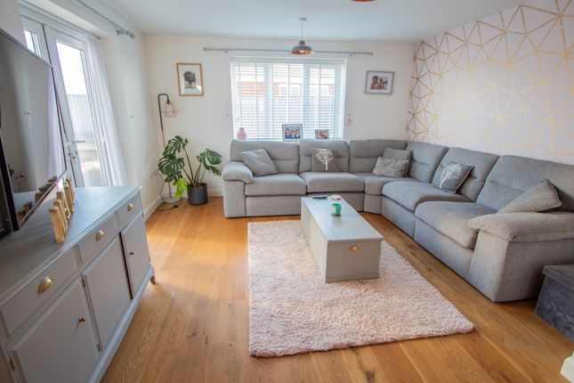 50 Acland Park, Feniton, Honiton photo 2