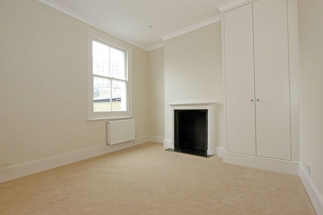 Thumbnail Flat to rent in Racton Road, Fulham, London