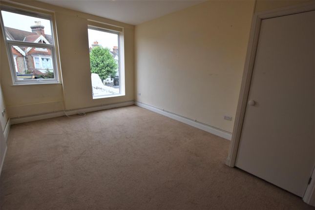 Flat to rent in Sedlescombe Road North, St. Leonards-On-Sea