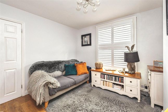 27, Victoria Street, Dorset photo 4