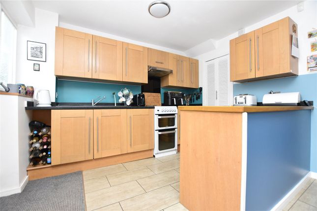 2, Brownhill Garth, West Yorkshire photo 4
