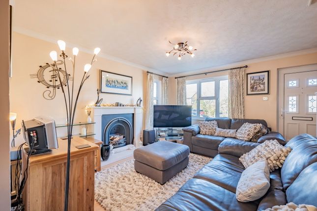 Hazelwood Close, Tunbridge Wells photo 2