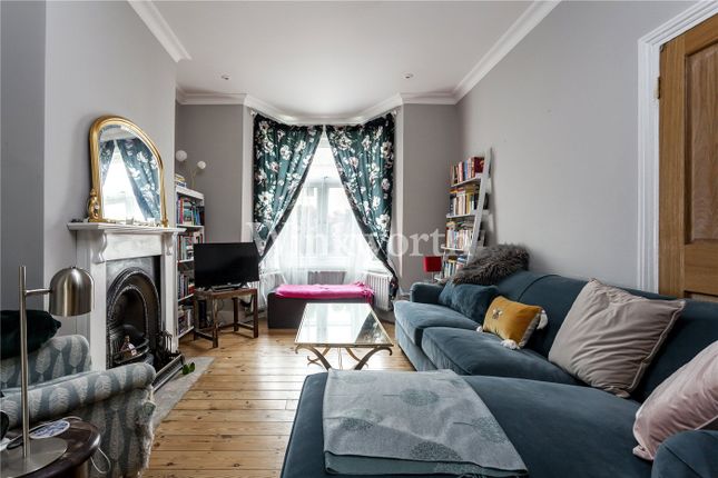 6, Roslyn Road, London photo 2