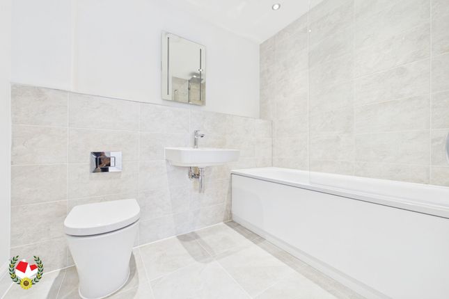 The Addington, Fleet Lane, TWYNING photo 4