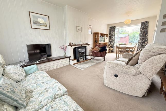 5, Brewsters Close, Bingham photo 2