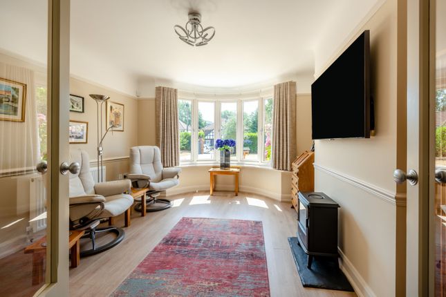70, Westgate, West Sussex photo 3